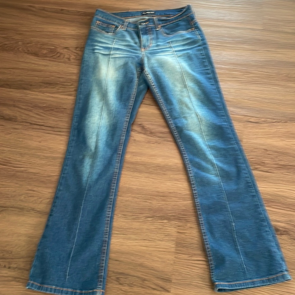 Bebe Jean Women Size Waist 14” & Inseam 26”